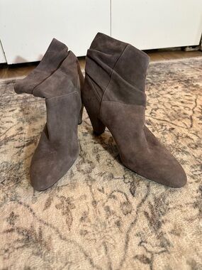 Alexmart Brown Suede Slouch Ankle Boots